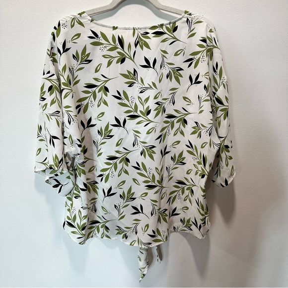 Viishow Women’s Tie Knot Front Wide Short Sleeve Paisley Print Blouse Size 2XL - Picture 9 of 9